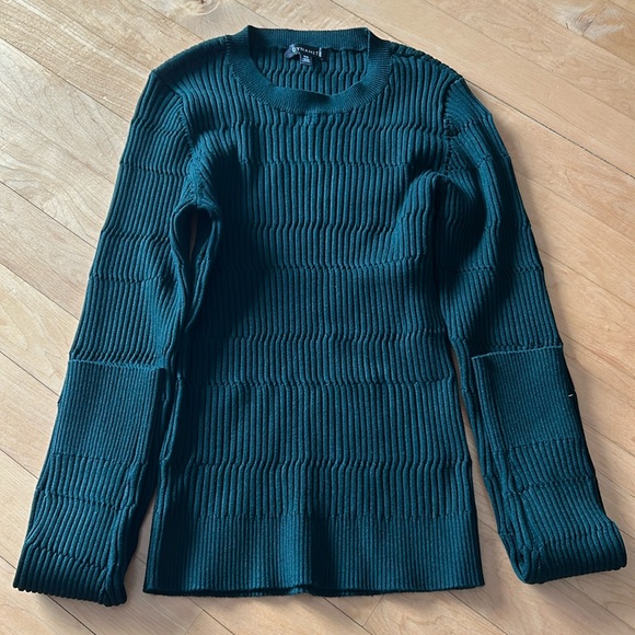 Dynamite sweater tee - Picture 1 of 2